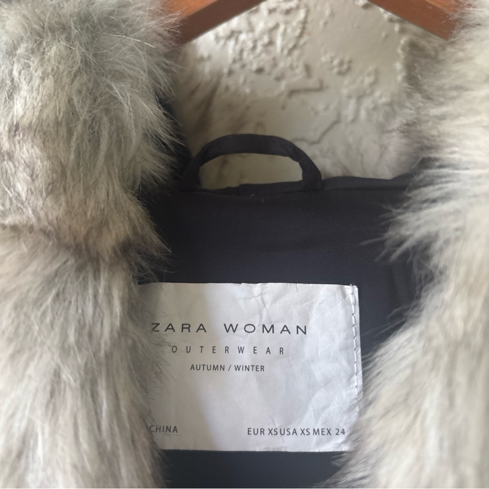 Zara Faux Fur Hooded Jacket Women’s XS Gray Taupe Plush Winter Coat - Picture 5 of 8